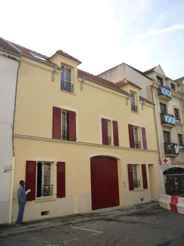 Réalisation de projets collectifs avec une rigueur absolue.