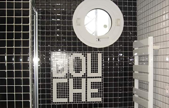 Pose de carrelage dans une salle de bains​​​​​​ Argenteuil
